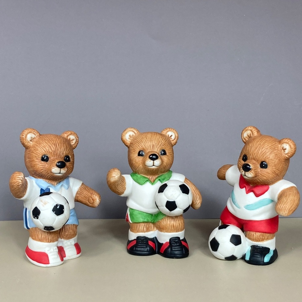 🐻📦Home Interiors Trio of Soccer Bear Figurines - Lot of 3📦 $4.99 shipping